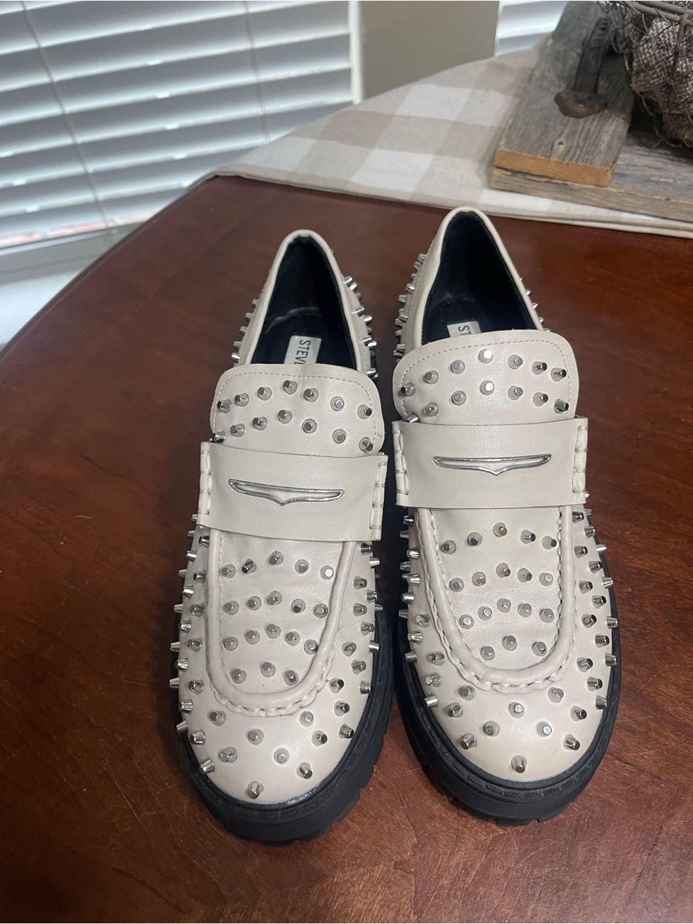 Steve Madden  Malvern Studded Loafers lug - Picture 3 of 10
